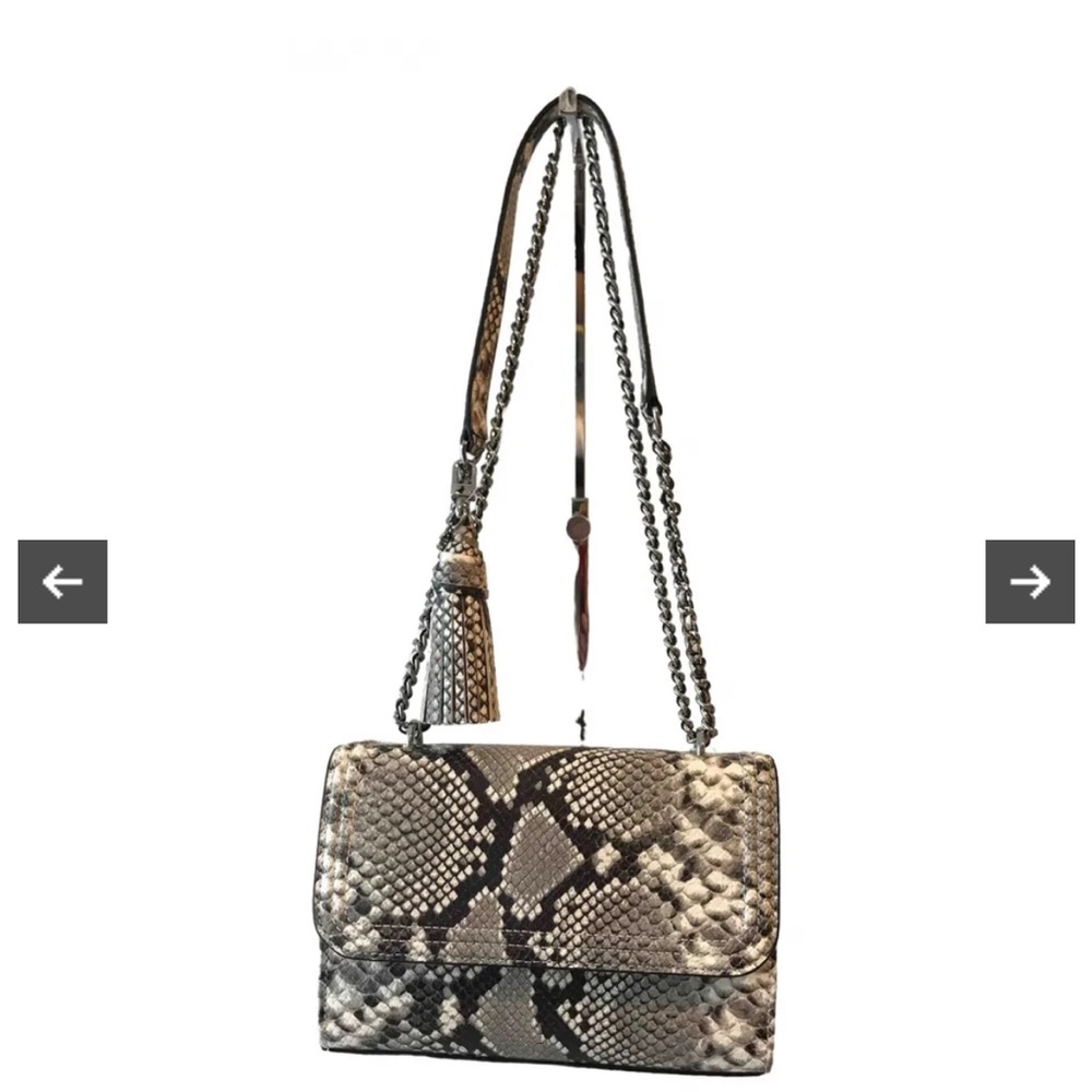 Tory Burch White and Black Shoulder Bag Elegant Design